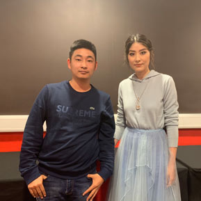 陳慧琳與經紀人李志合影